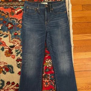Madewell Cali-Demi boot jeans with raw hem EUC 28